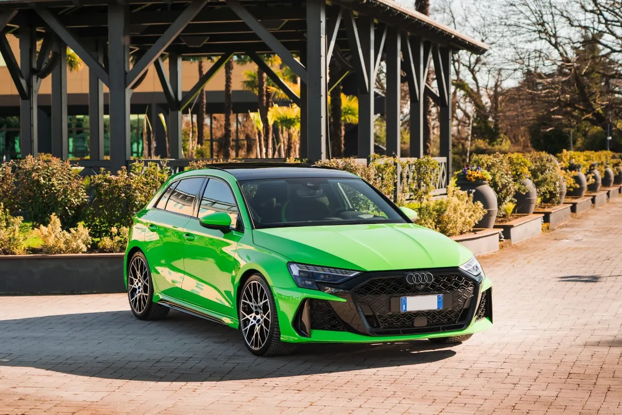 Noleggio Audi RS 3 Sportback a Messina