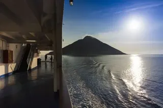 Isole Eolie Privé · Zancle Luxury Rent