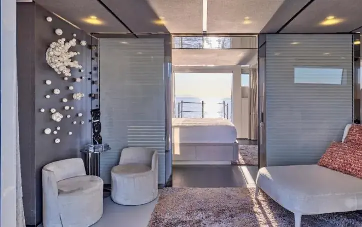 Sanlorenzo SL118 — suite privata