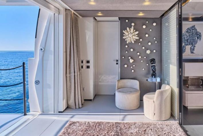 Sanlorenzo SL118 — terrazza privata sul mare
