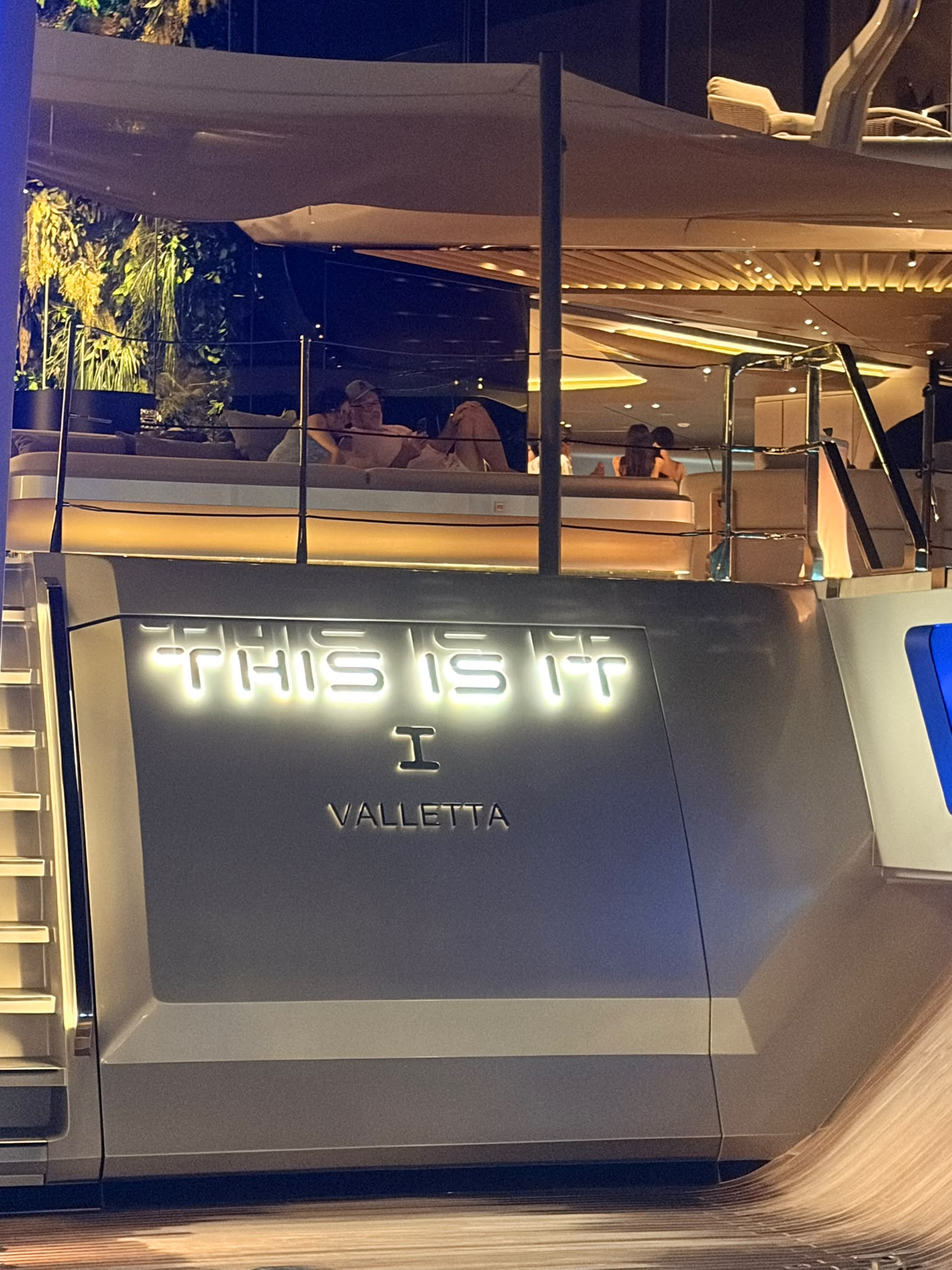 This Is It — dettaglio scritta Valletta